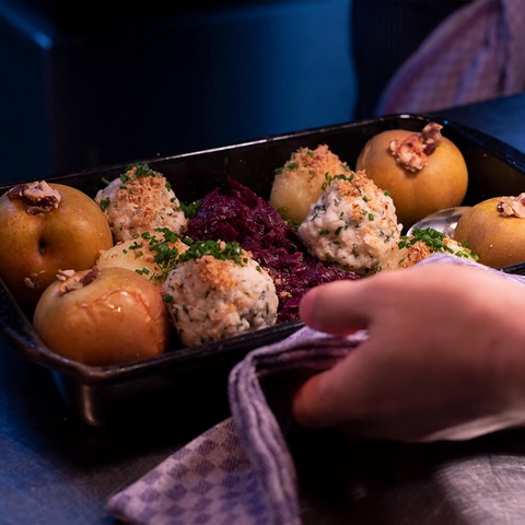 rotkohl und knödel