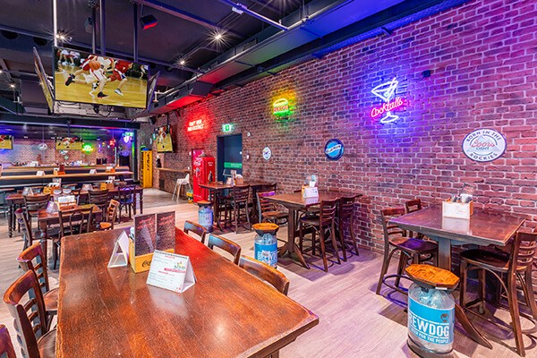 bar