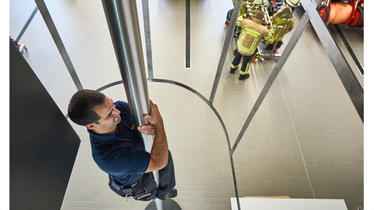 Vestibulum tortor quam, feugiat vitae, ultricies eget, tempor sit amet, ante.