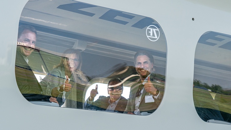 Vestibulum tortor quam, feugiat vitae, ultricies eget, tempor sit amet, ante.