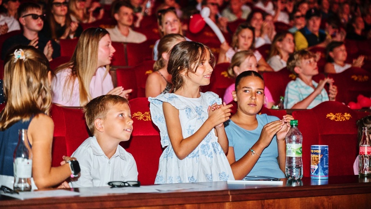 Vestibulum tortor quam, feugiat vitae, ultricies eget, tempor sit amet, ante.