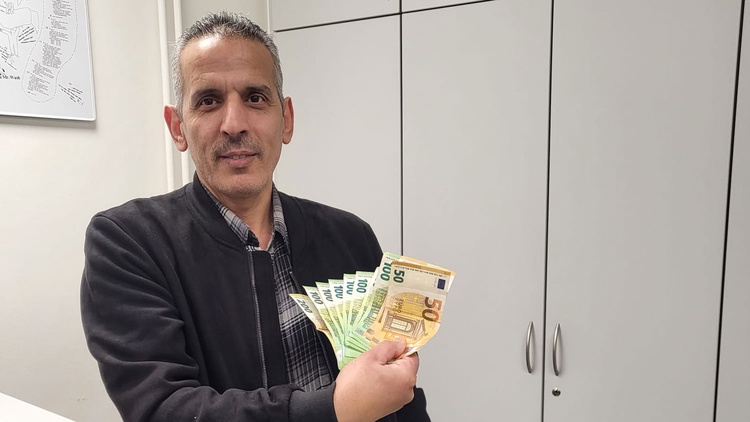 Gewinnübergabe bei Mr. Wash in Bochum