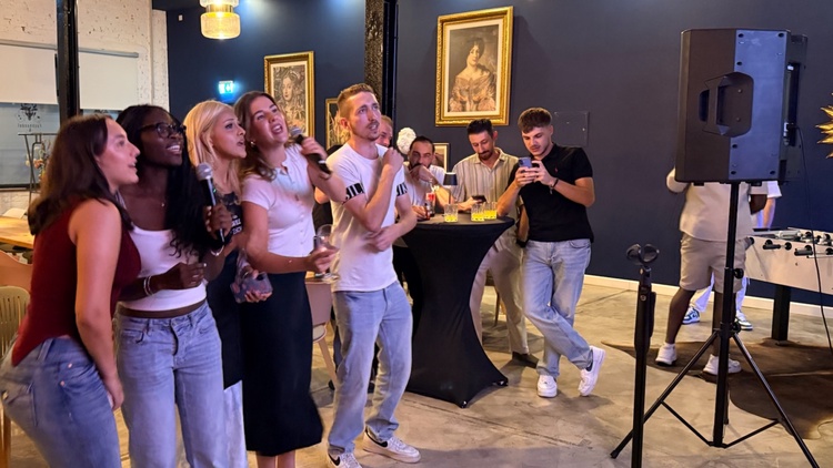 Team Mr. Wash und macOIL Krefeld beim Grill-Event