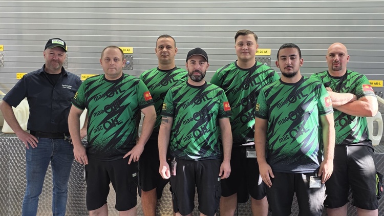 Neue Shirts bei macOIL in Dortmund