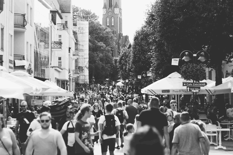 Tempo bei Wirtschaft, Handel, Innenstadt