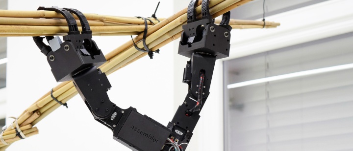 Collaborative Robotics with Deformable Materials