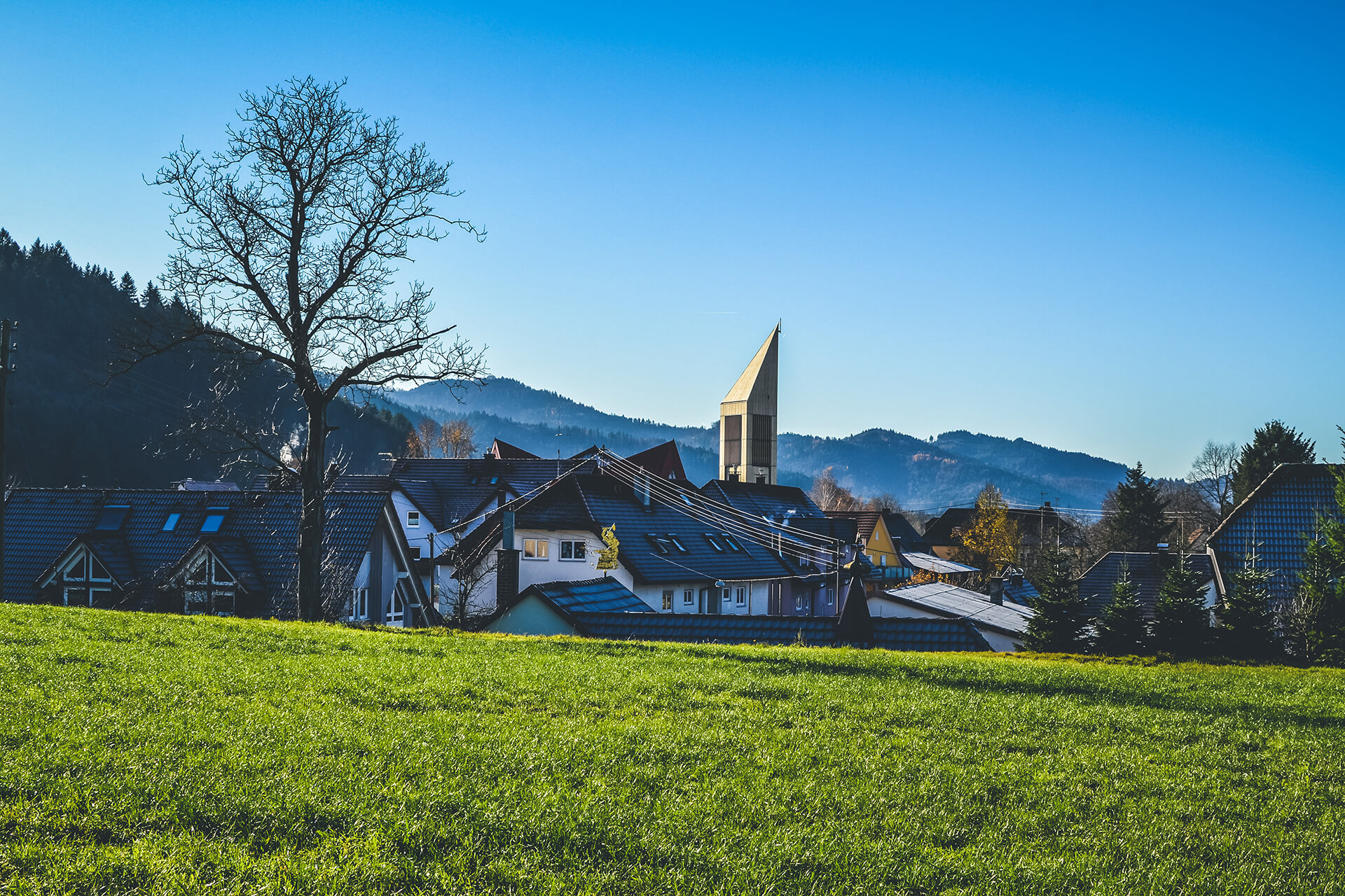 Dreikant-Glockenturm mit Aussicht