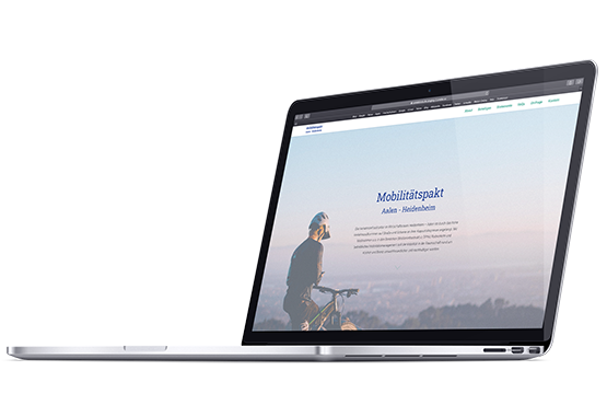 MacBook Mockup mit Startscreen